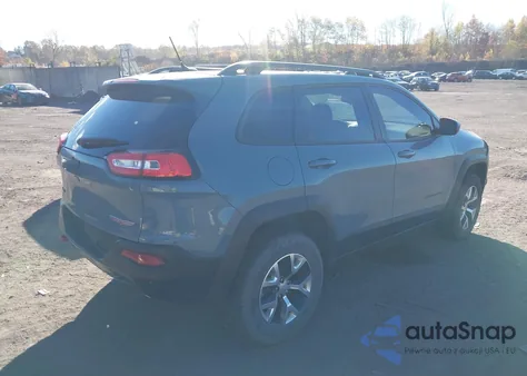 2015 Jeep Cherokee Trailhawk из США, поврежденный, VIN 1C4PJMBS3FW636001